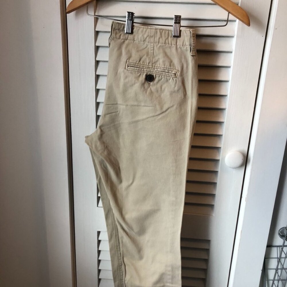 Aeropostale pale khaki 30" x 30" straight leg